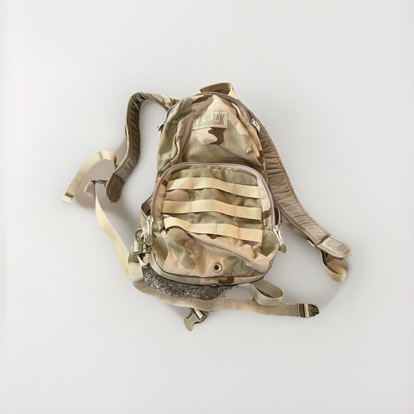 CamelBak Maximum Gear MULE Hydration Pack Desert Camo Cordura Tactical - Picture 7 of 16